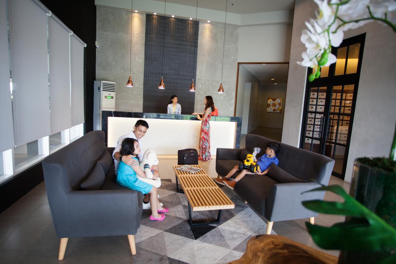 The Cirque Serviced Residences Quezon City Exterior foto